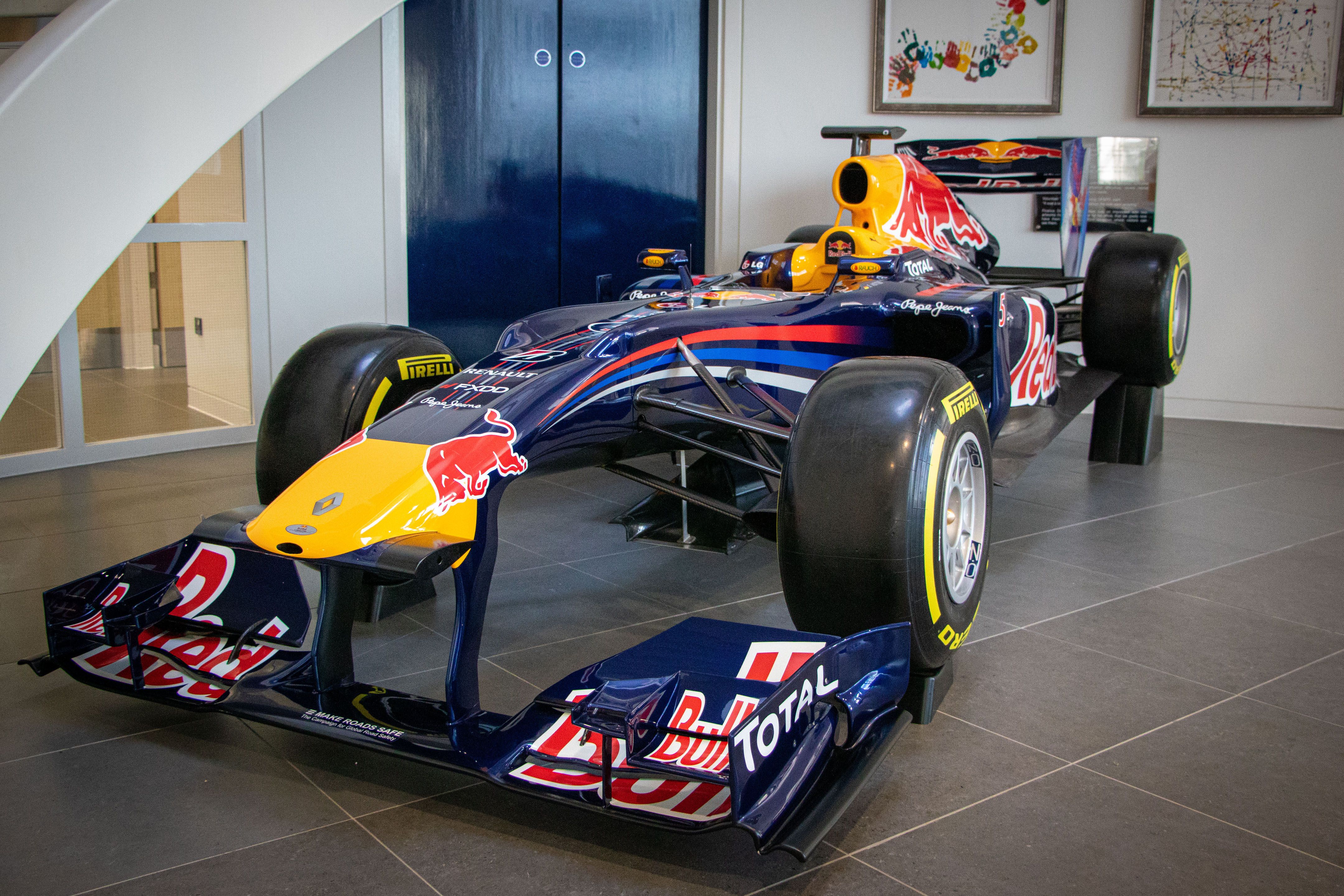 RB6 레드불