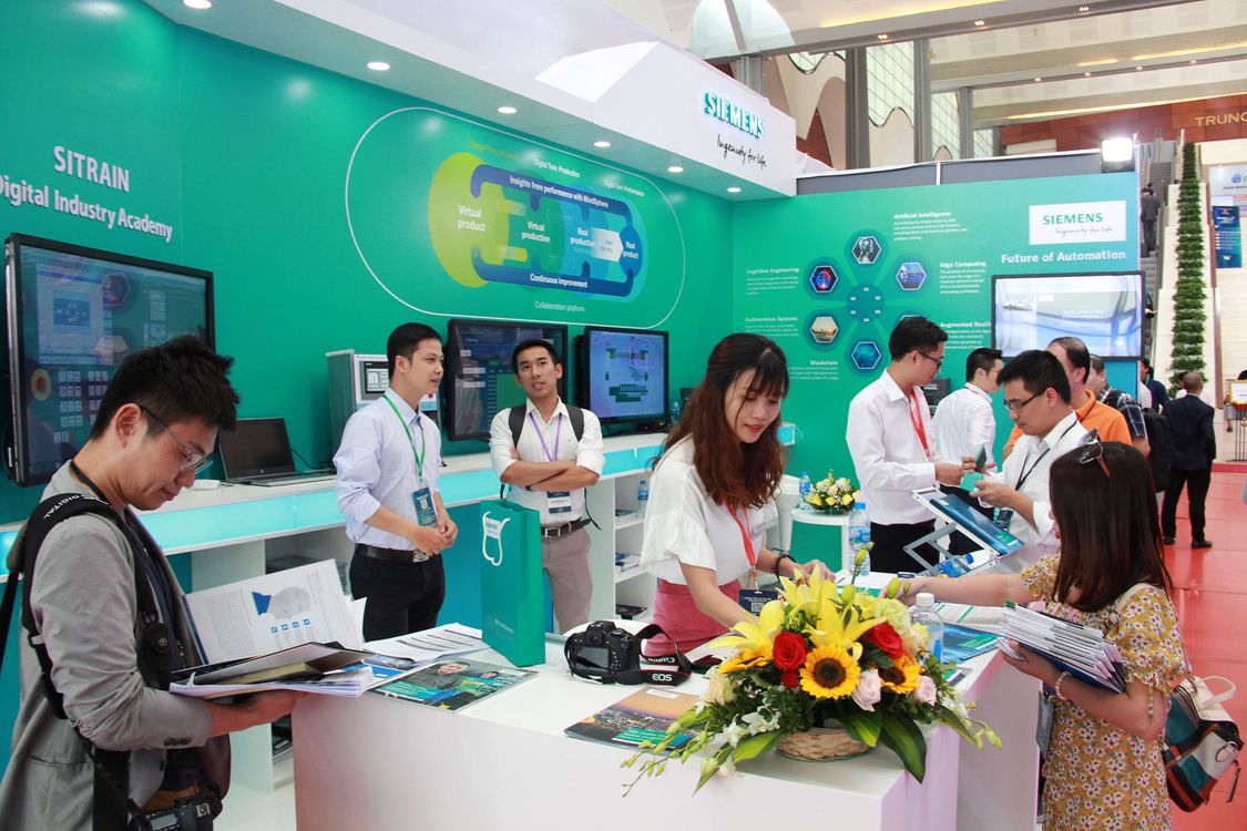 Siemens booth at Industry 4.0 Summit 2019