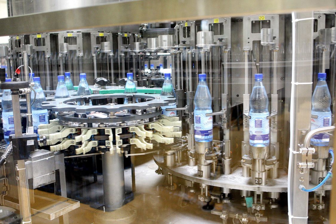  Linha de produção de garrafas de água de uma fábrica