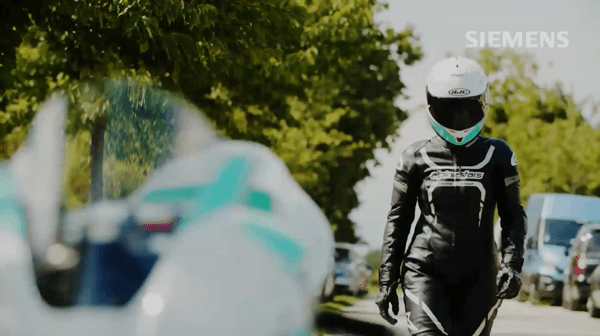 Cloud improves motorbike's performance - Industry - Global
