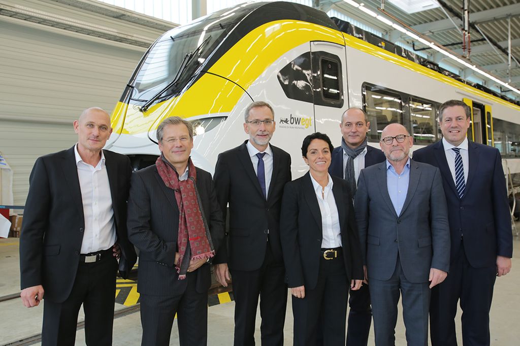 Presentation 
of first Mireo train for the Rhine 
Valley