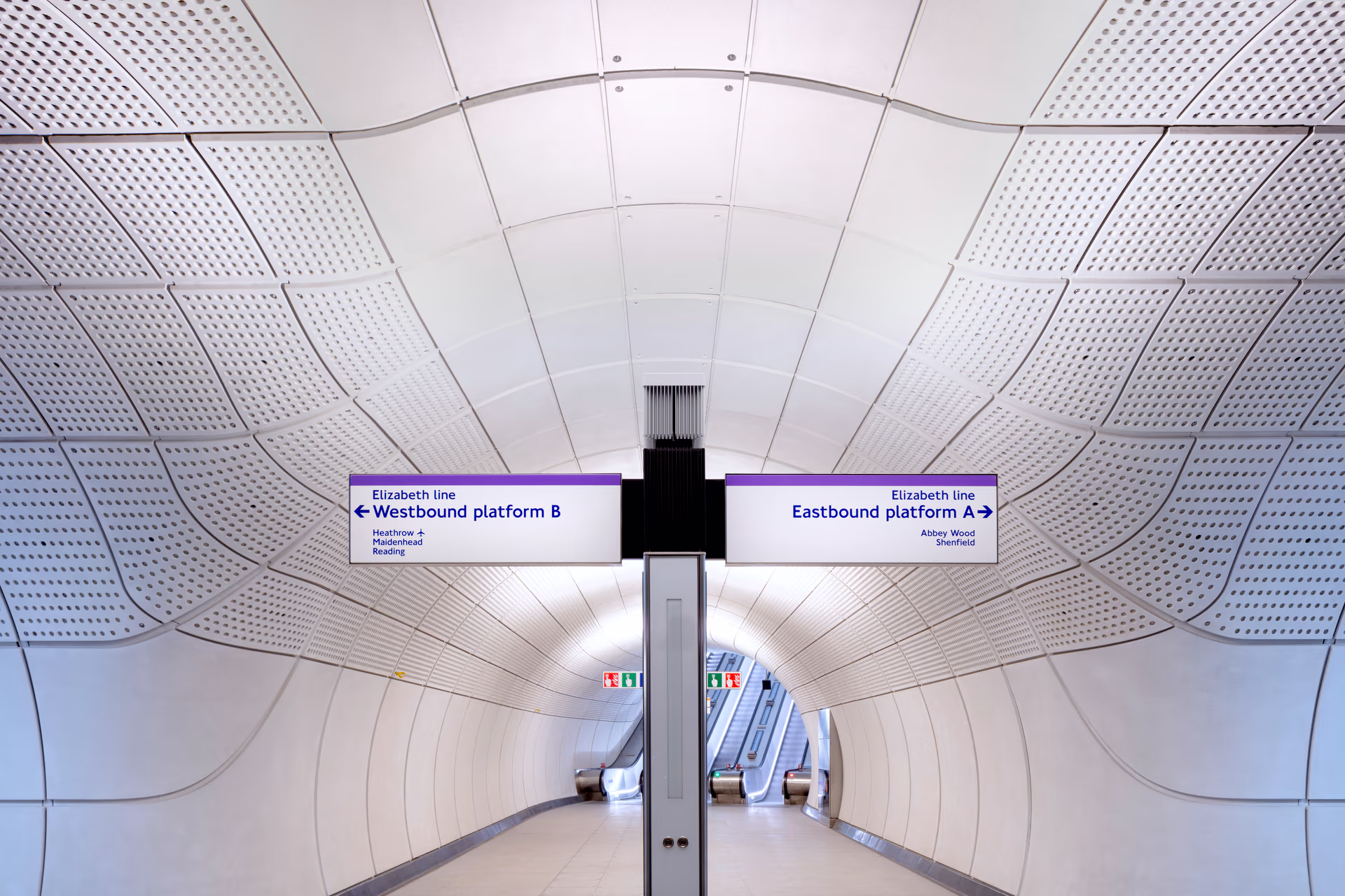 Paddington station Elizabeth line paddington