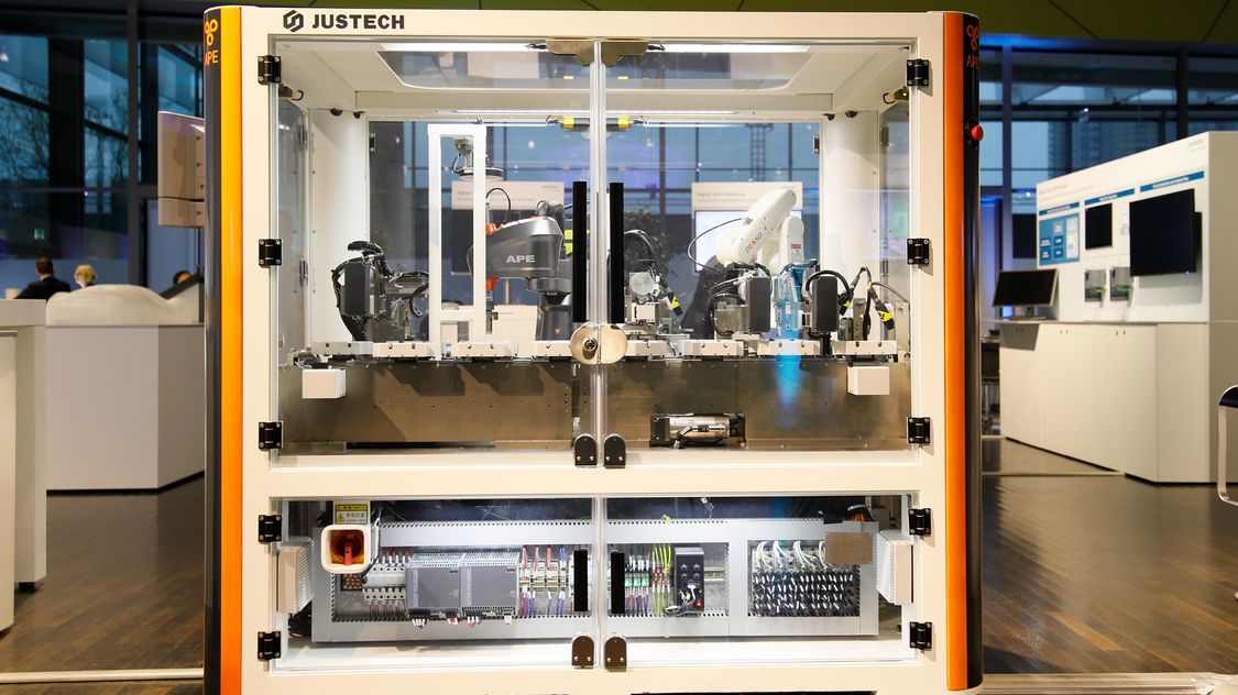 Image of a Justech machine