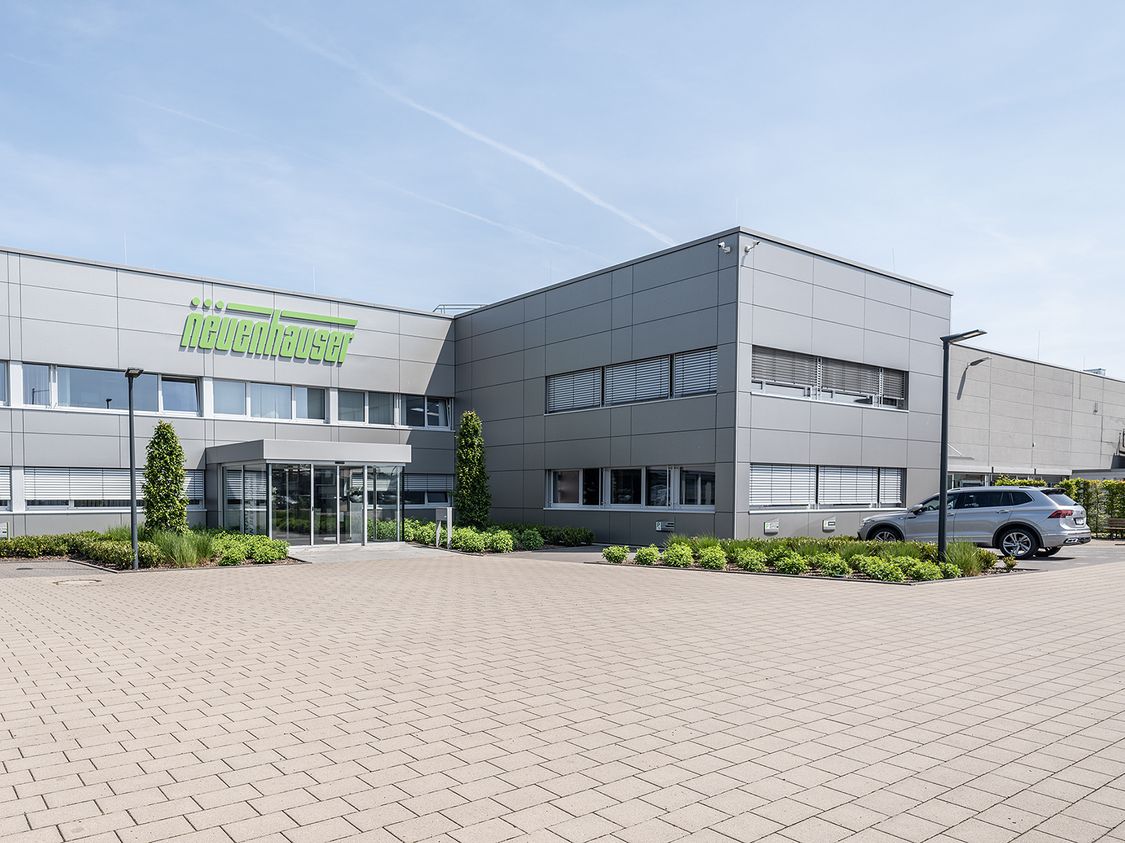 Bild Neuenhauser Firmenzentrale