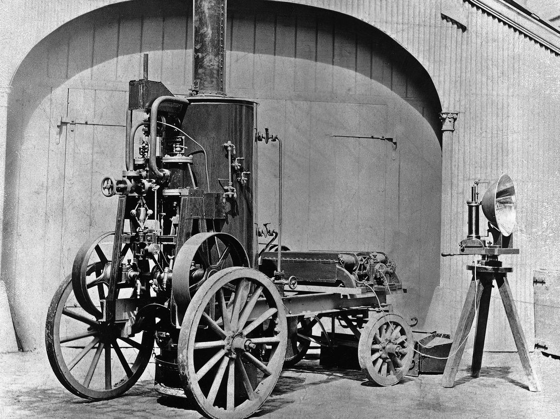 Mobile elektrische Beleuchtungsanlage mit Dampfmaschine, Dynamomaschine und Scheinwerfer, um 1873