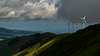 Windturbinen auf der Azoren-Insel Terceira