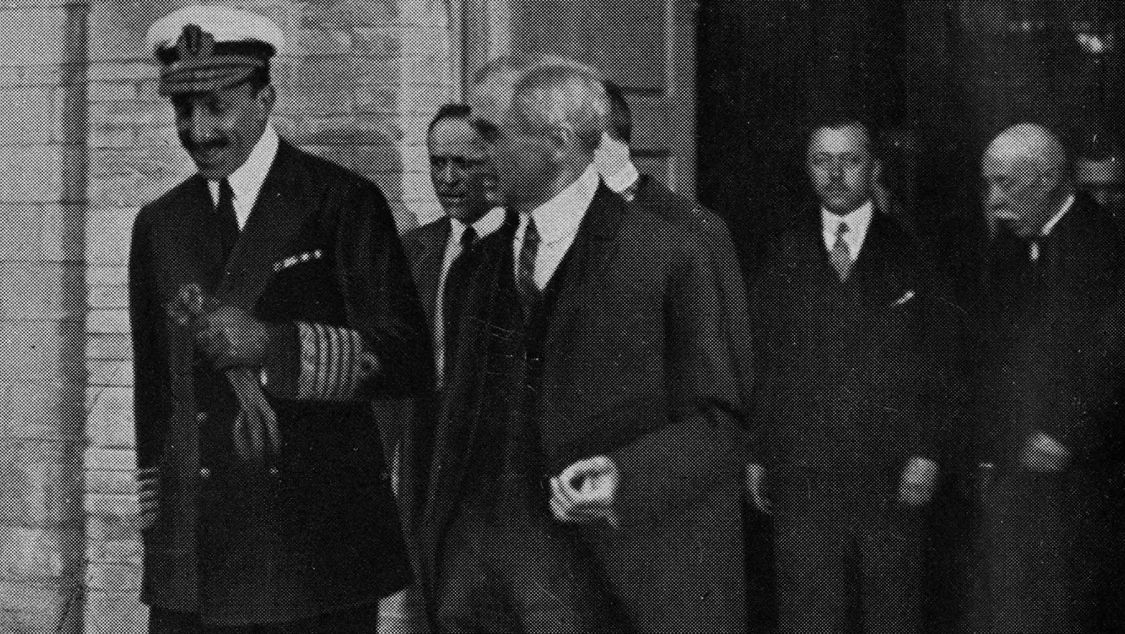 Una visita turística - Alfonso XIII en Cornellá, 1925