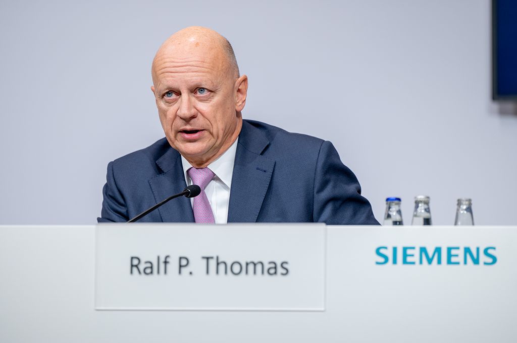 Siemens AG’s Annual Press Conference on November 11, 2021:  Chief Financial Officer Ralf. P. Thomas at Siemens headquarters in Munich explaining the financial figures for fiscal 2021.