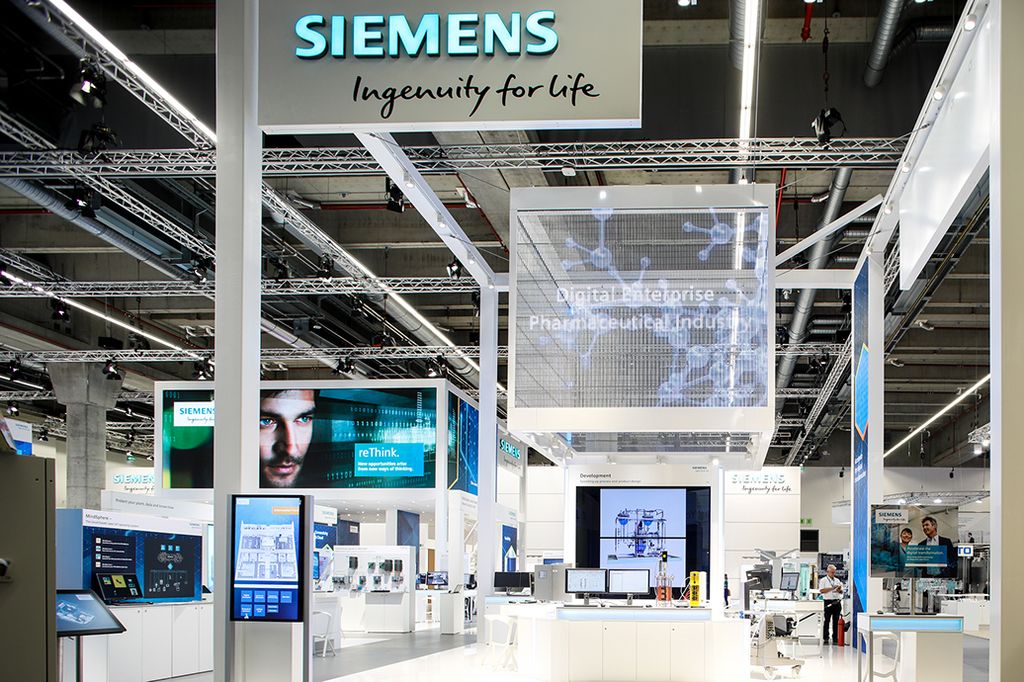 Siemens verwirklicht mit Digital Enterprise die digitale Transformation der Prozessindustrie – Siemens Messestand auf der Achema 2018.