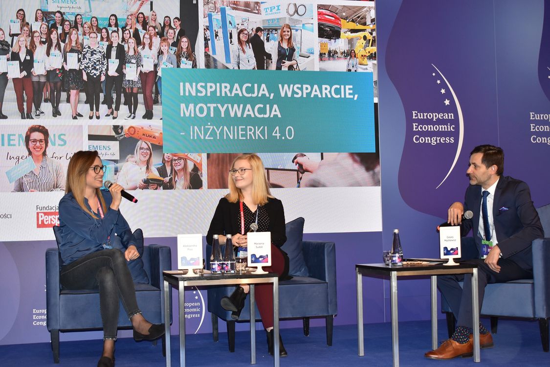 Siemens Women in digital age