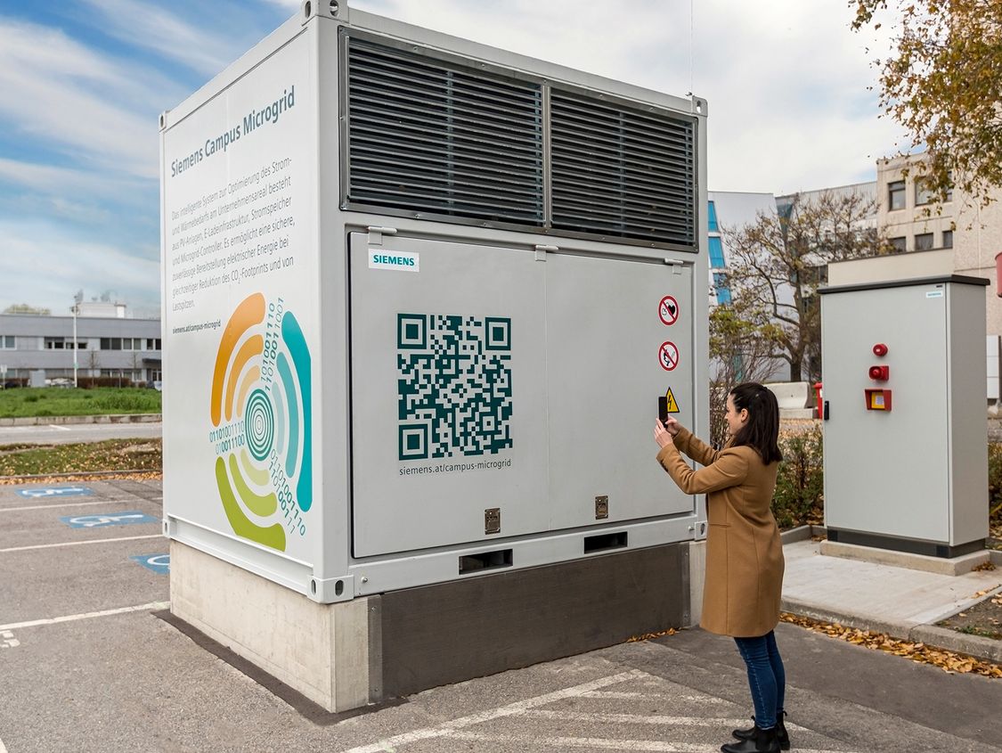 Der 500kWh Batteriespeicher hilft, die Nutzung der lokal erzeugten Energie zu maximieren.