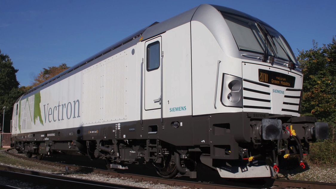 Vectron multisystem locomotive