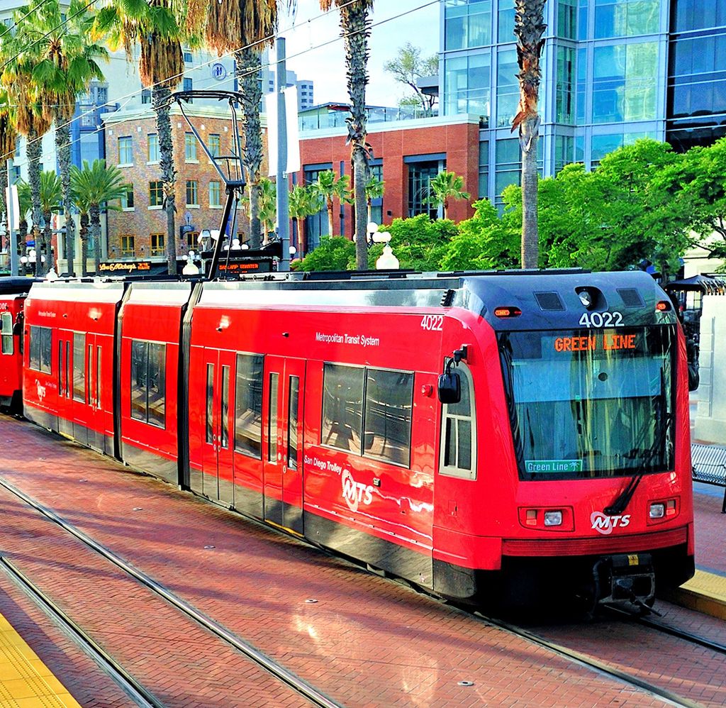 The picture shows a S70 Low-floor Trolley at the Green Line's Gaslamp Quarter Station.