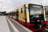 Die Berliner S-Bahn von Siemens Mobility steht am Gleis im Bahnhof. Siemens Mobility S-Bahn Berlin