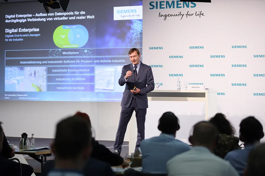 Klaus Helmrich auf der Pressekonferenz im Rahmen der SPS 2019