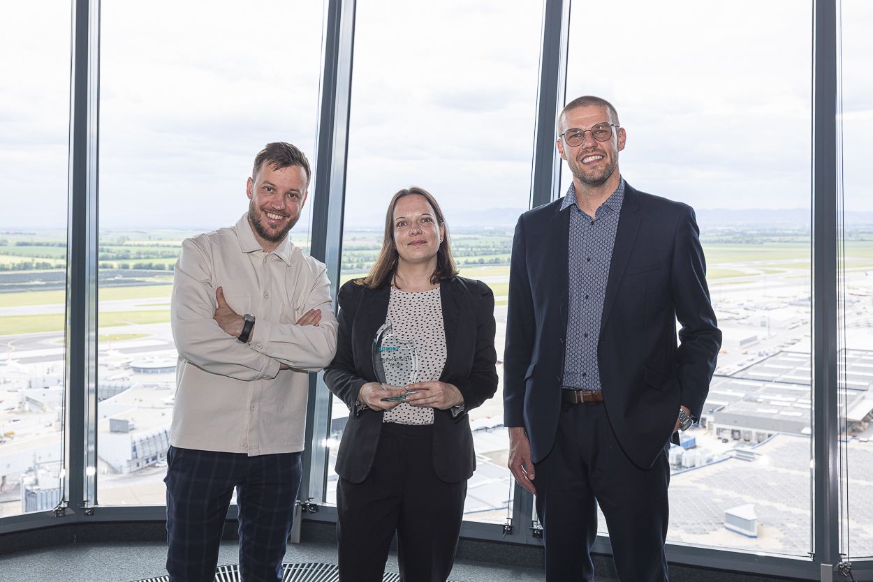 A regionális Siemens Media Award 2025 díjazottjai (balról jobbra): Rafał Pikuła, Kis Judit és Jan Brož. Fotó: Markus Schieder // ©Siemens 