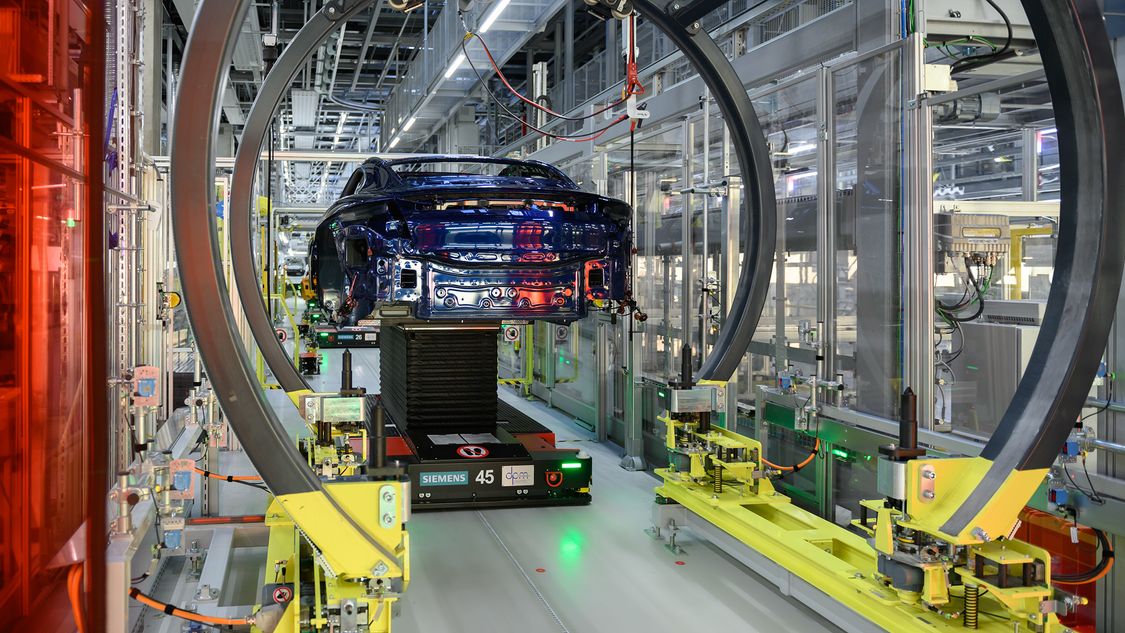 Die FlexiLine ermöglicht die gewünschte Flexibilität in der Produktion des Porsche Taycan