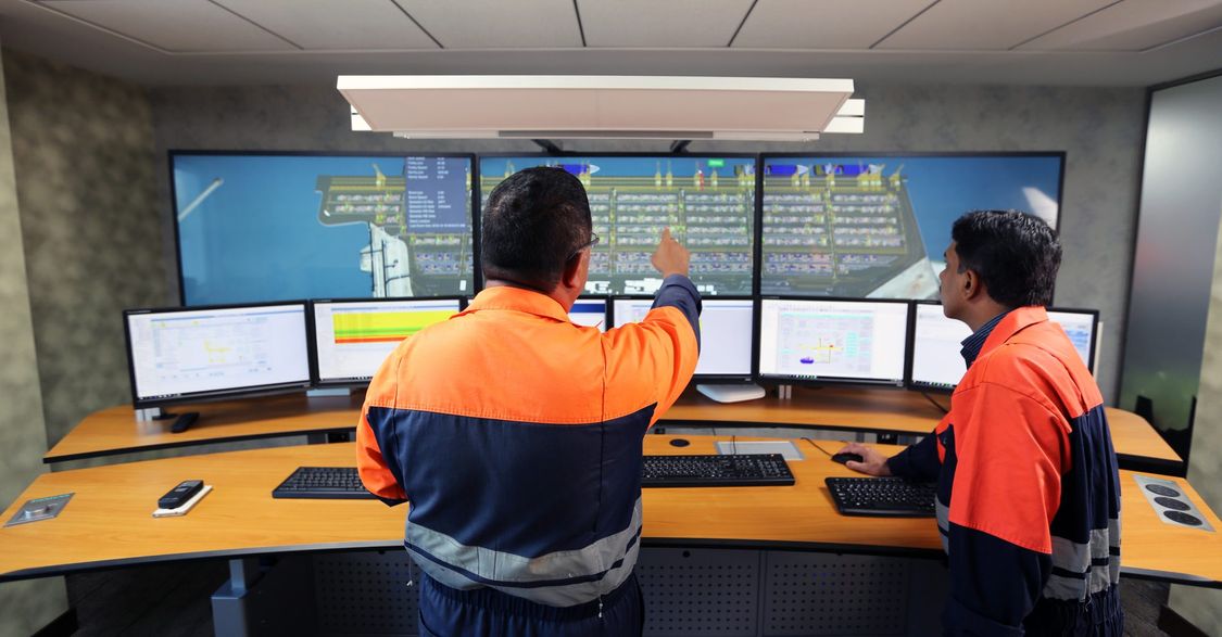 Key visual Harbor Cranes Terminal supervisor system