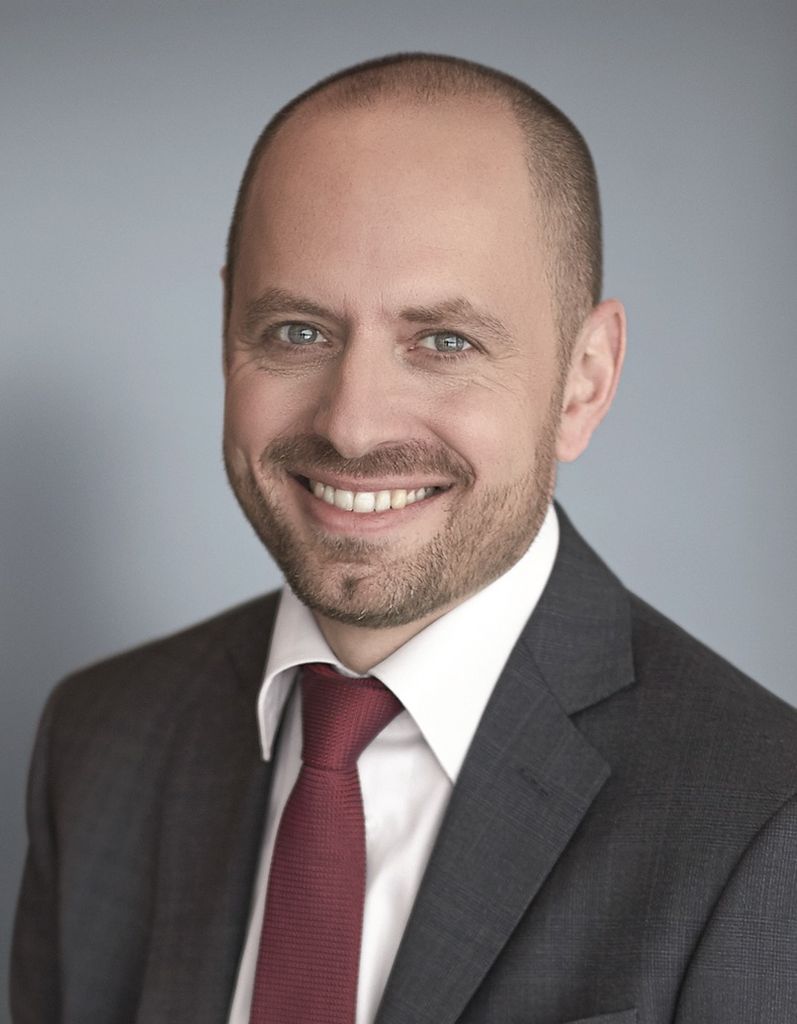 Dr. Christian Peter Bruch