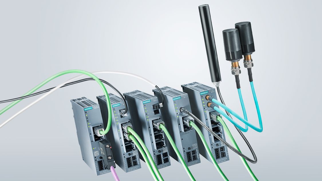 Image of industrial routers from the SCALANCE M family