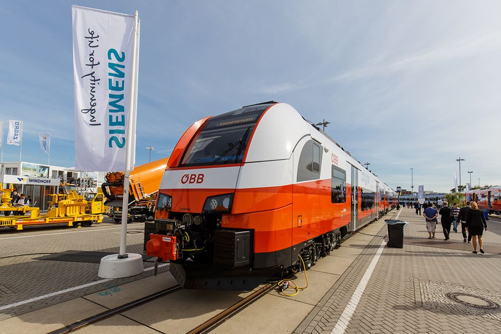 Siemens at Innotrans 2016: Desiro ML OeBB cityjet