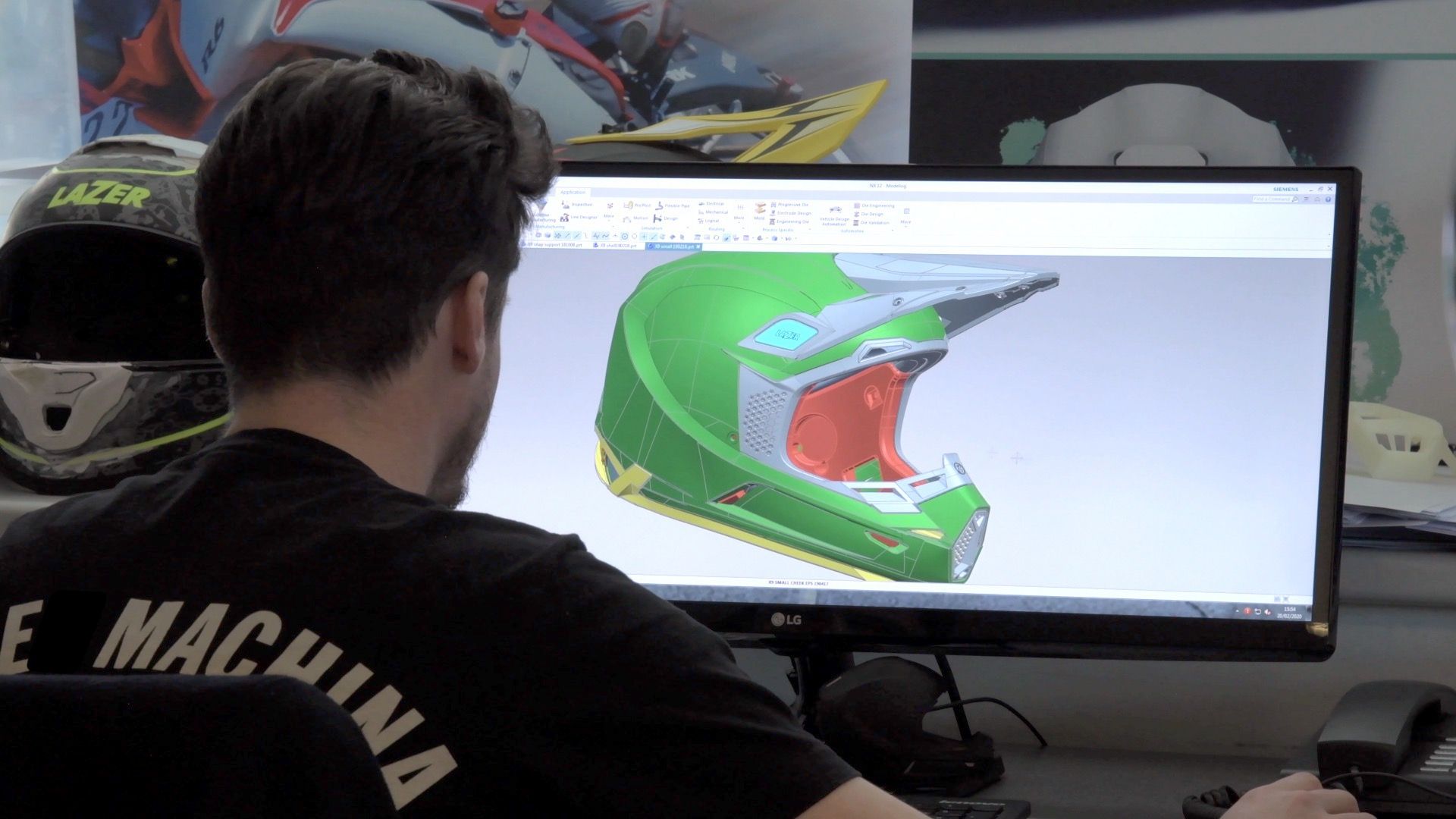 Helmet design with digital twins - Industry - Siemens Global Website