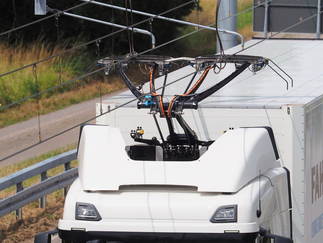 Pojazd na elektrycznej autostradzie eHighway