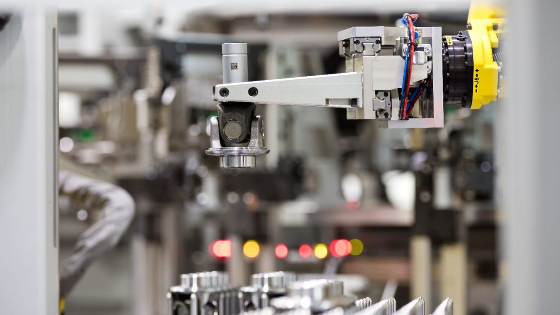 Holz automation GmbH: повышение производительности благодаря полностью автоматизированным сборочным конвейерам