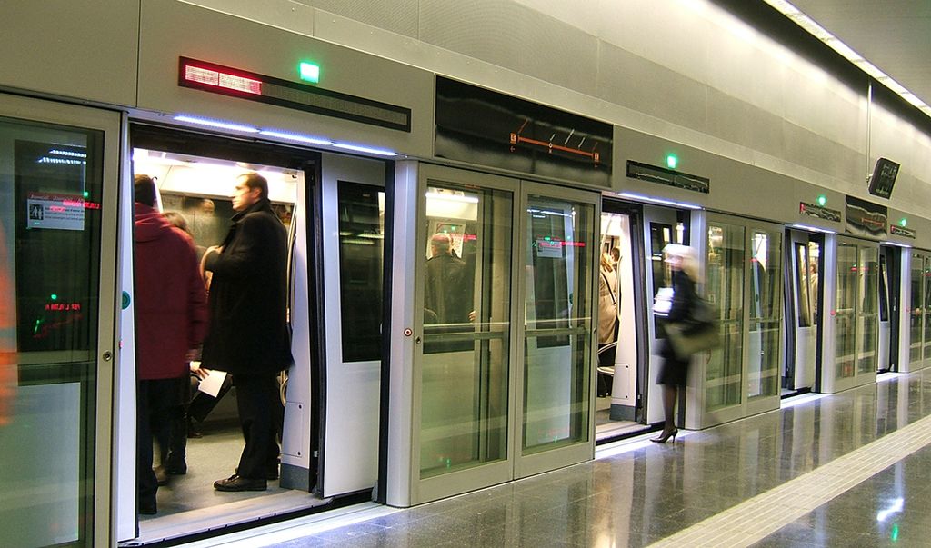 Driverless Metro Line 9, Barcelona, Spain