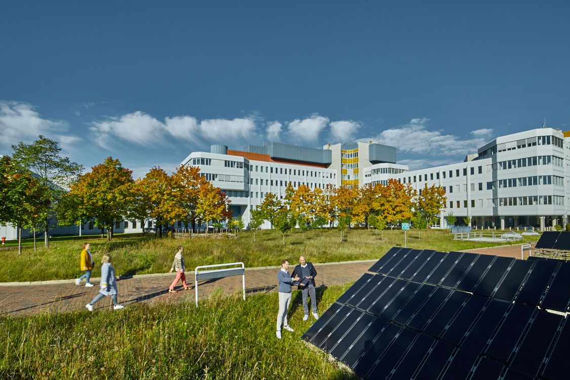 Siemens Real Estate Our offering Siemens Global