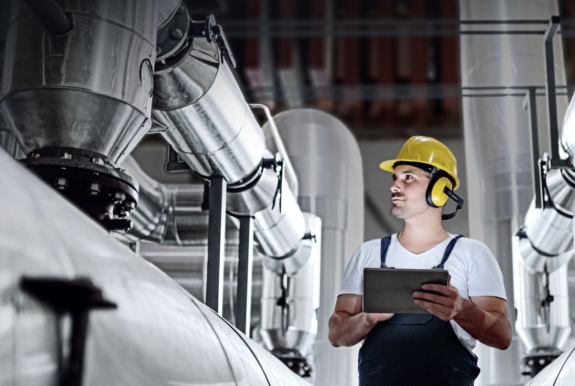 chemical-industry-specialty-chemicals-digital-worker-safety-lanxess-header