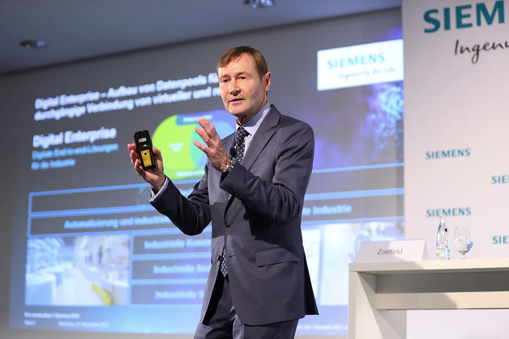 Klaus Helmrich auf der Pressekonferenz im Rahmen der SPS 2019