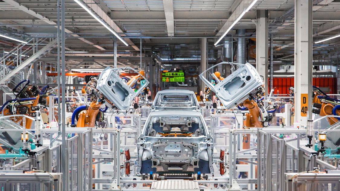 Automotive industry production hall