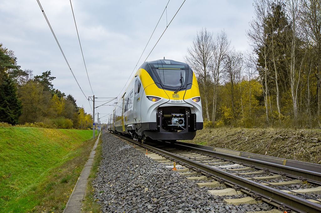Presentation of first Mireo train for the Rhine Valley