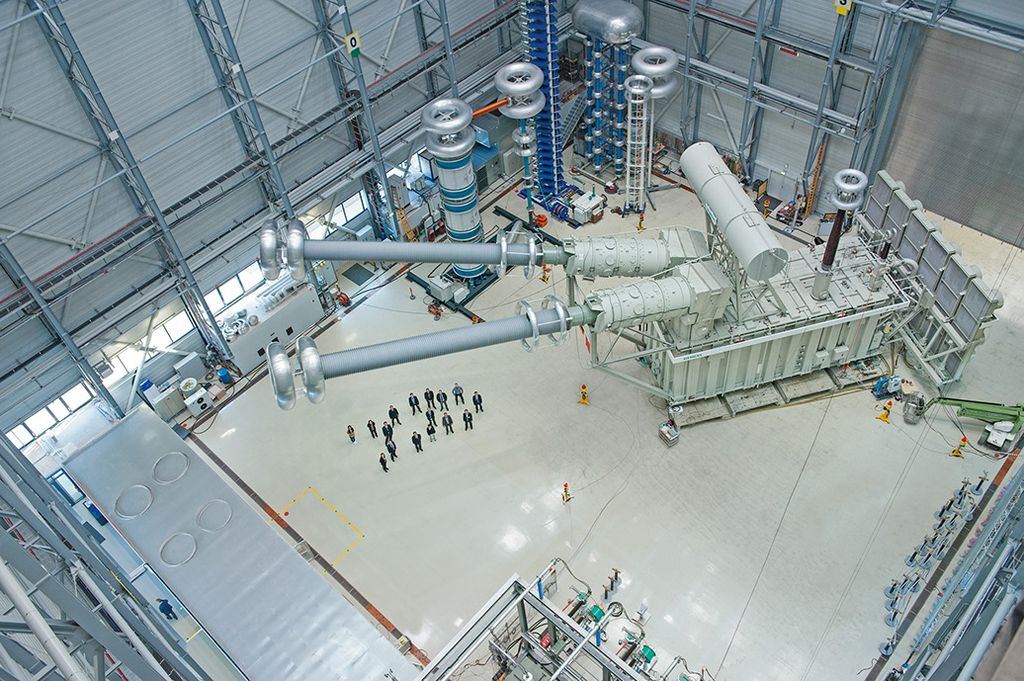 Worlds First 1100 Kv Hvdc Transformer Press Siemens Energy