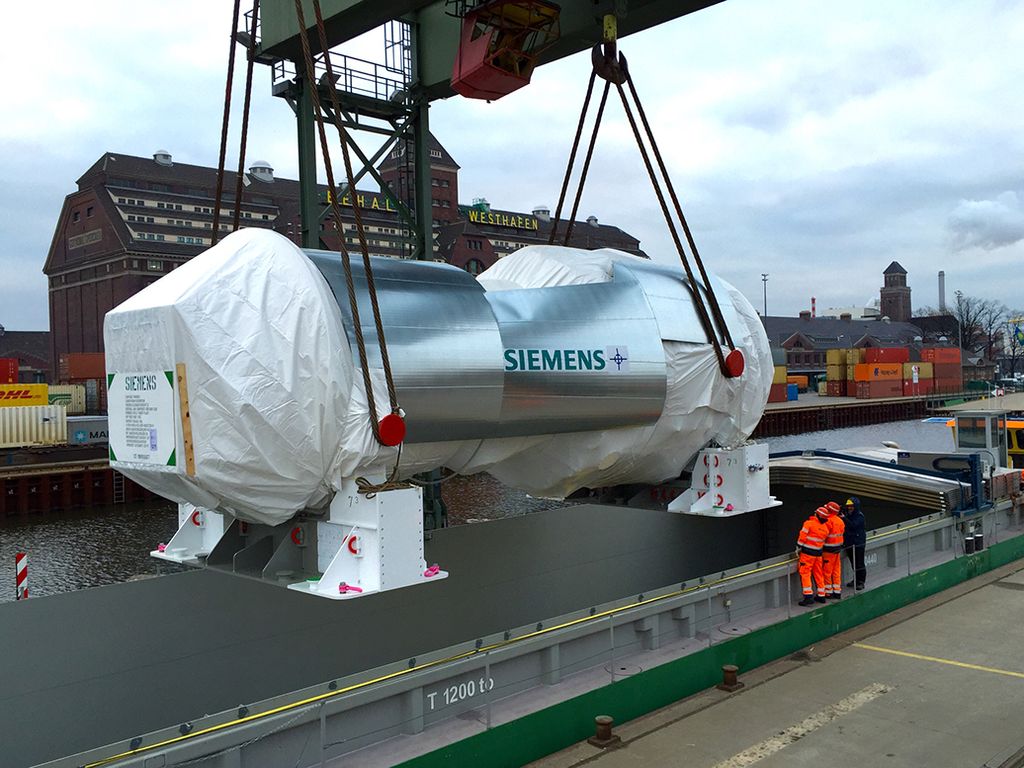 The first gas turbines on their way to Egypt