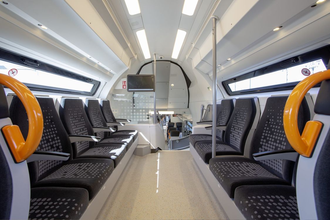 View into the upper passenger compartment of the Desiro HC.