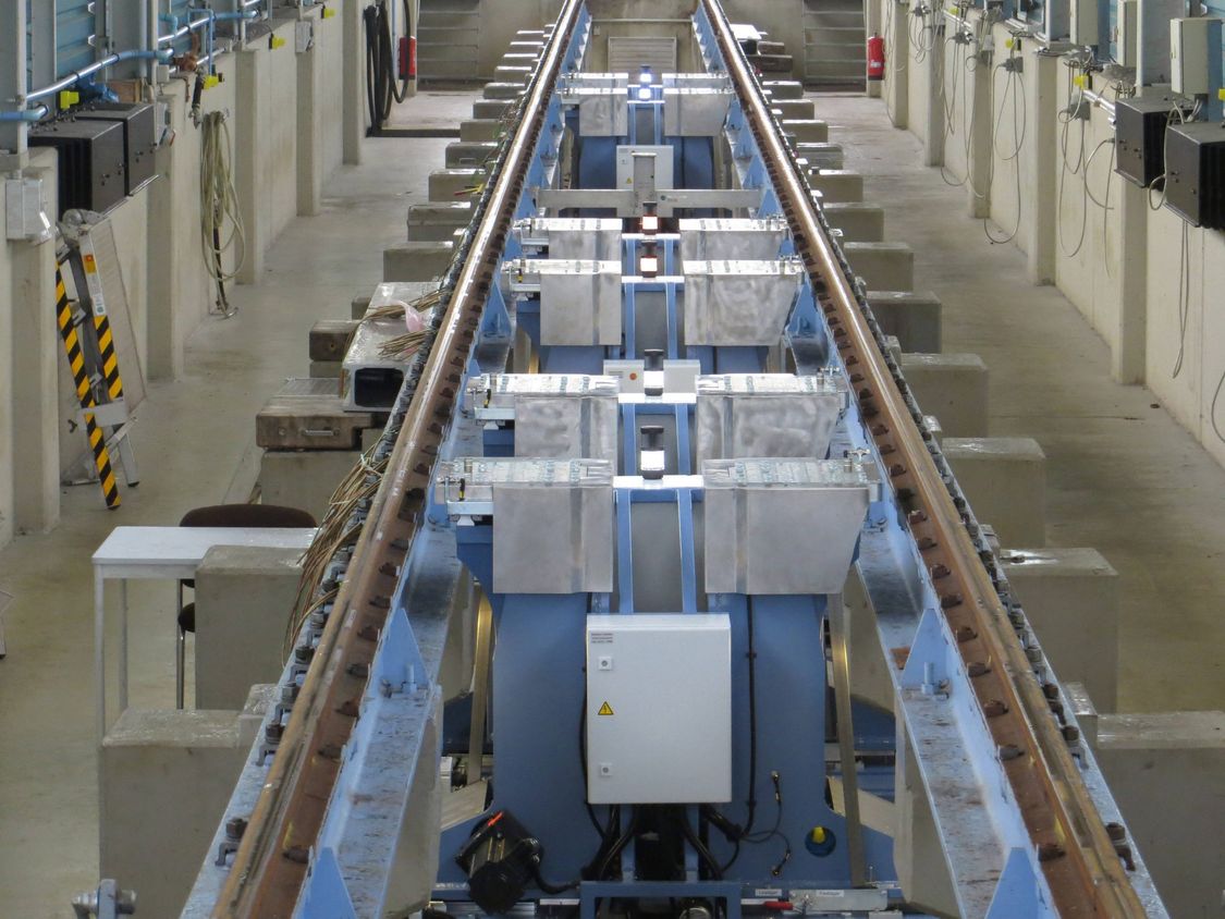 Weighing and distortion testing facility at the PCW railway test center