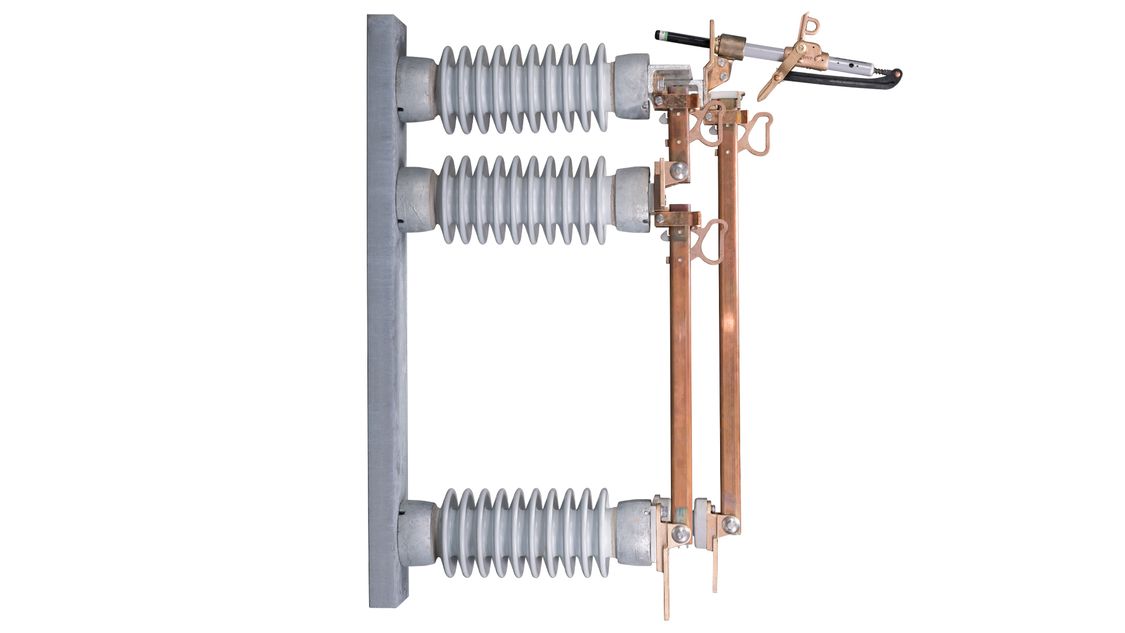 B-1 regulator bypass medium-voltage disconnect switches