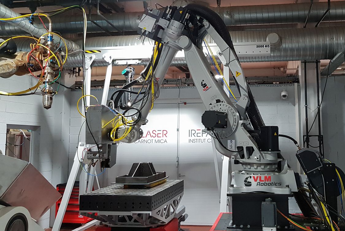 3d-printing- additive-manufacturing-machine-building-wine-vlm-robotics-irepa-laser-robot-cell
