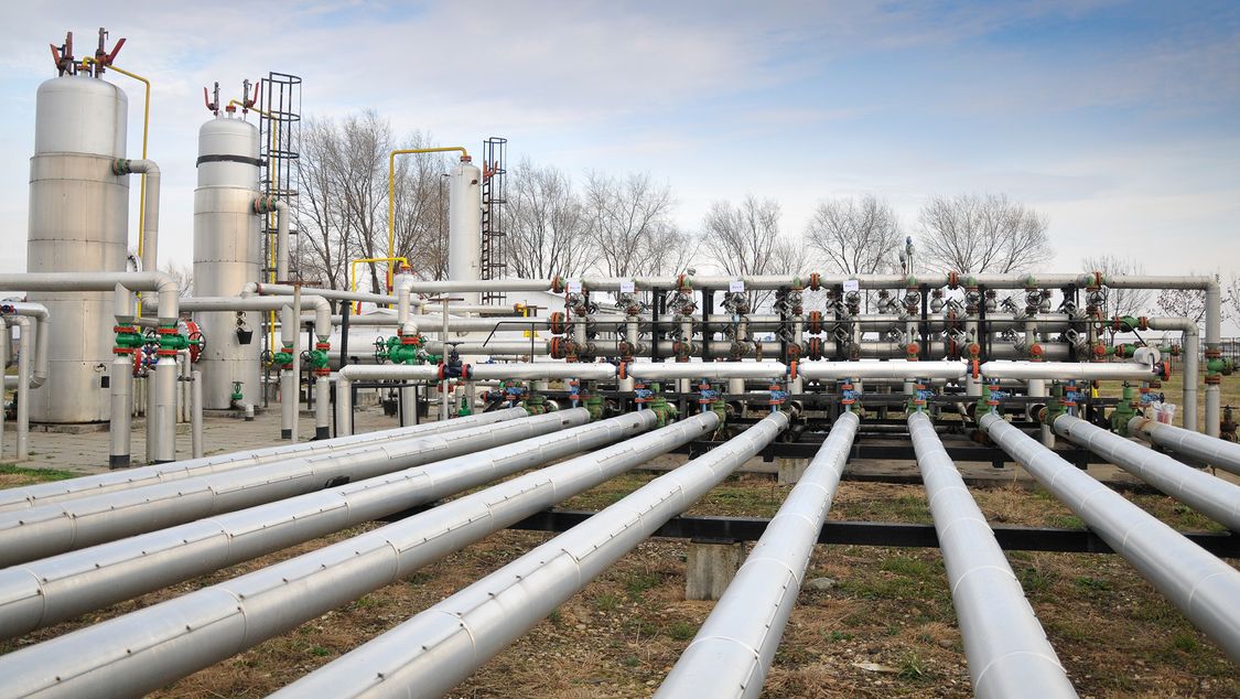 Ultrasonic flow measurement for gas pipelines