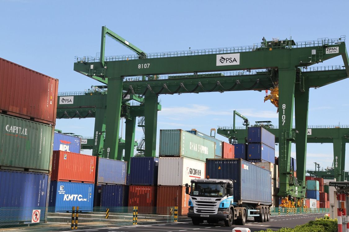 SIMOCRANE автоматизирует крупнейший в мире перевалочный контейнерный порт