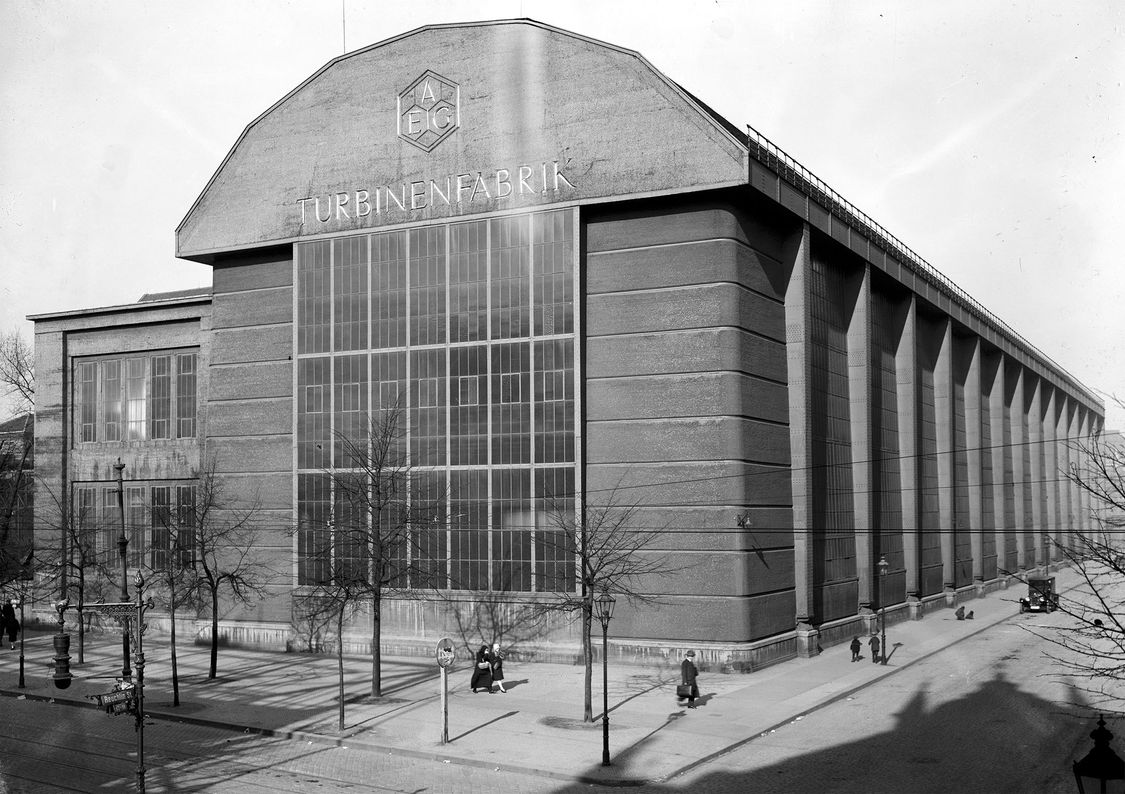 Signaling the beginning of modern industrial architecture – the turbine assembly hall, 1928