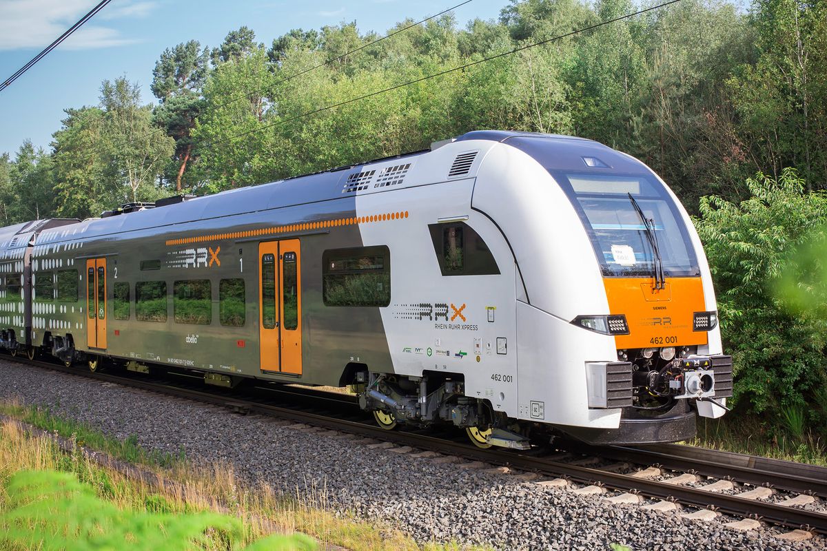 Prototyp des Rhein-Ruhr-Express vorgestellt