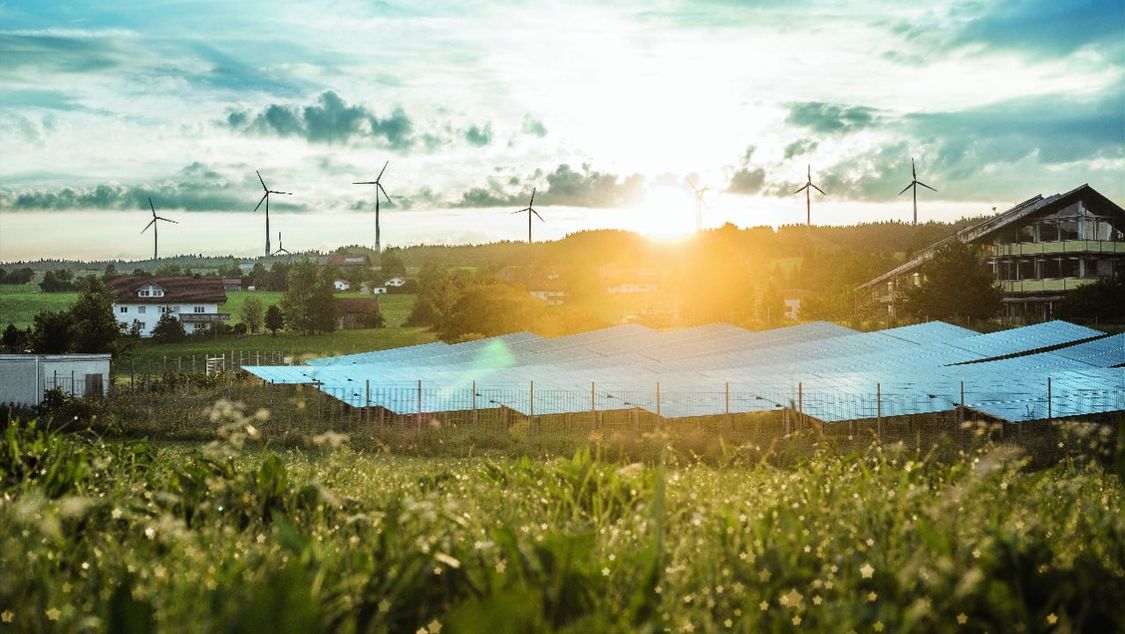 Panneaux solaires et moulins à vent à Wildpoldsried, Allemagne