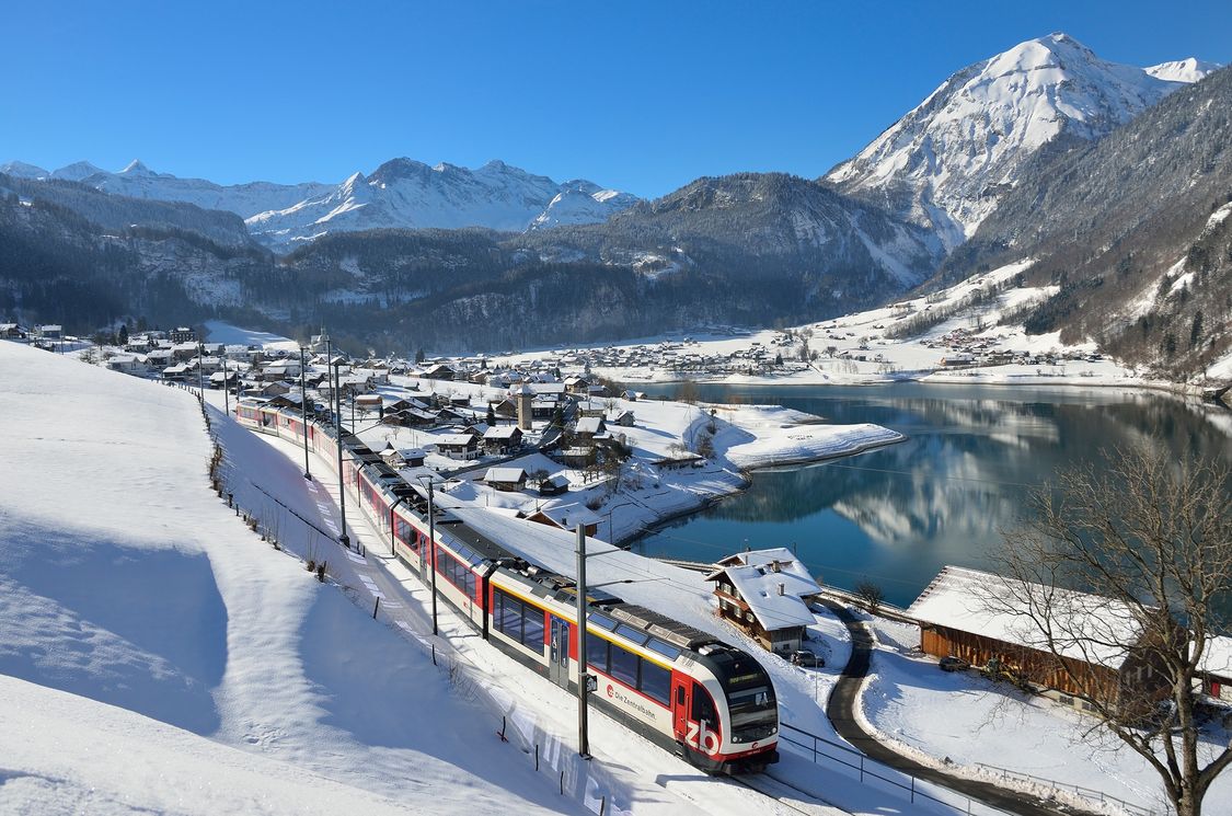 zentralbahn luzern-interlaken-express-winterlandschaft