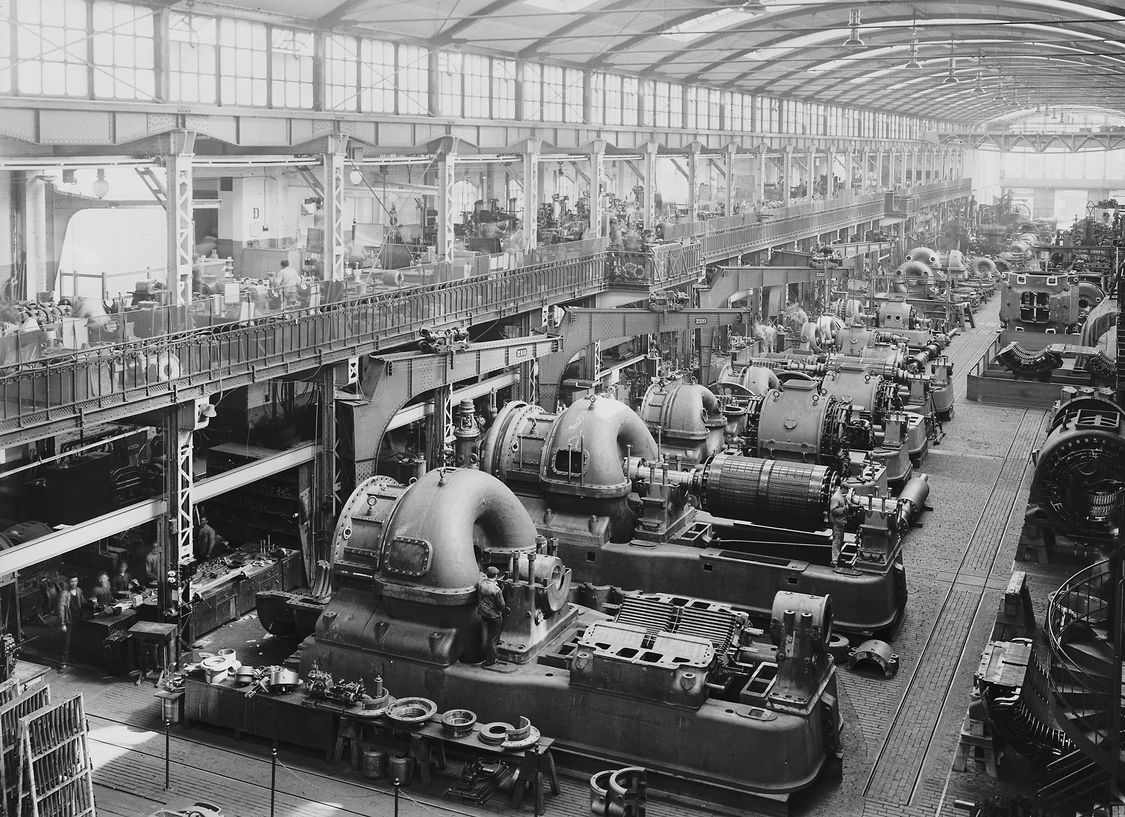 Factory organization par excellence – turbogenerator assembly, 1908
