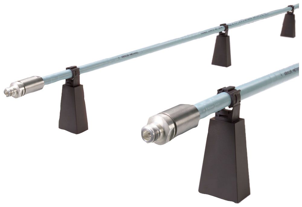 RCoax radiating cables can be easily connected to SCALANCE W Access Points as external antennas in Industrial Wireless LAN (IWLAN)