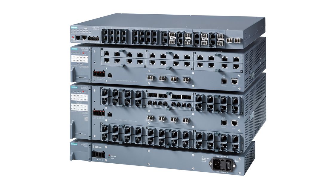 Several stacked SCALANCE X-500 layer 3 switches built on top of each other
