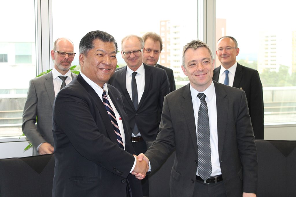 Siemens And Sumitomo Electric Win Order For Hvdc Link And Agree On Cooperation Press Company Siemens